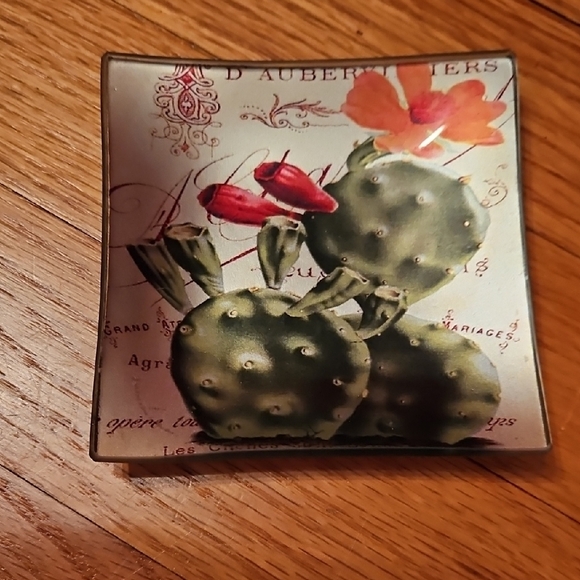 3 Glass Cactus Design Trinket Dishes, Square, 4", NWT - Picture 2 of 4
